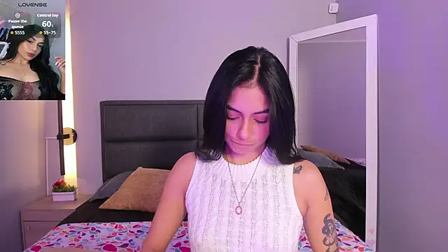 lilith petit  online show from March 21, 7:40 pm