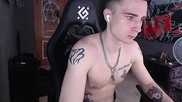 Jack loveeee online show from May 6, 9:57 am