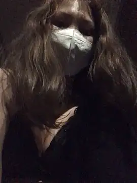 Snapshot of Mihu246 chatting on January 12, 2:13 pm Mihu246 online show from January 12, 2:13 pm