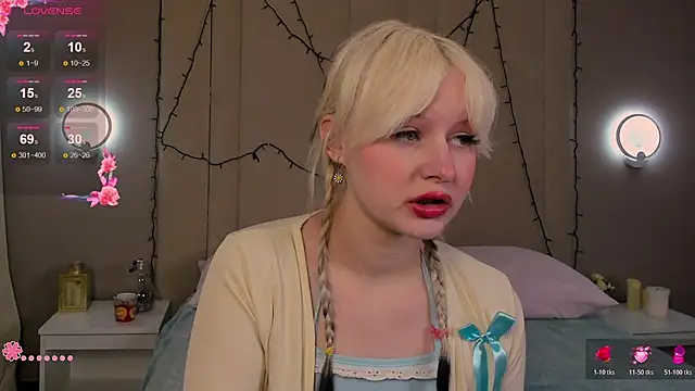 AdeleSilvy online show from March 6, 1:55 am