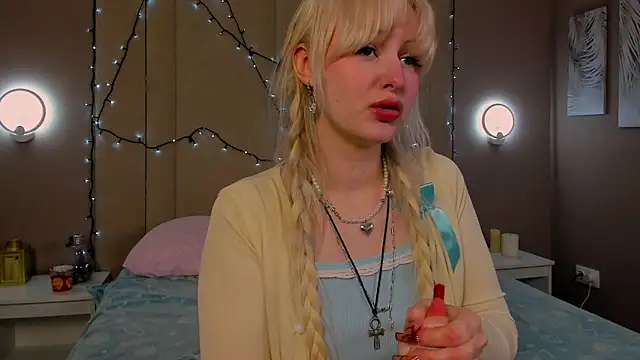 AdeleSilvy online show from March 21, 1:40 am