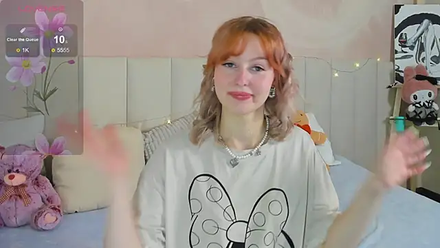 Snapshot of AdeleSilvy chatting on July 8, 1:41 am AdeleSilvy online show from July 8, 1:41 am