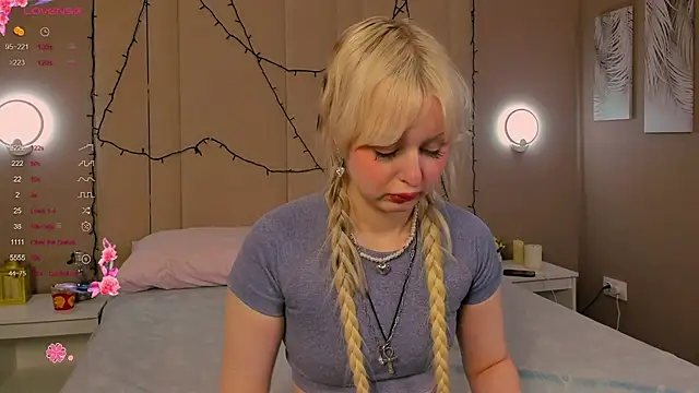 AdeleSilvy online show from March 24, 2:00 am