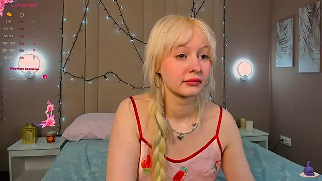 AdeleSilvy online show from April 3, 2:07 am