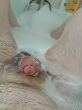 80julien online show from March 8, 8:45 pm