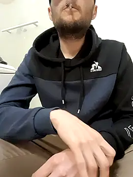 80julien online show from March 13, 8:03 pm