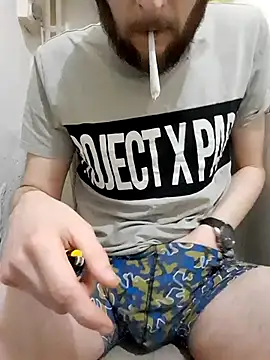 80julien online show from February 14, 10:15 am