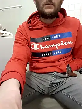 80julien online show from March 16, 6:43 pm