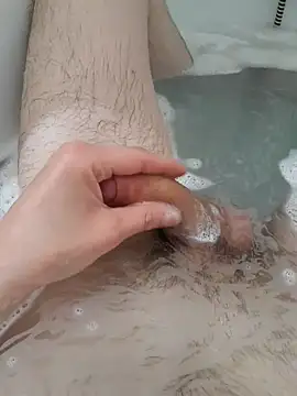 80julien online show from April 18, 12:51 pm