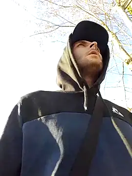 80julien online show from February 26, 3:56 pm