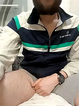 80julien online show from February 18, 12:52 am