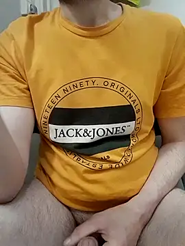 80julien online show from April 7, 9:49 pm