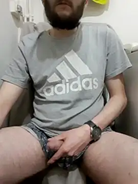 80julien online show from February 3, 1:27 am