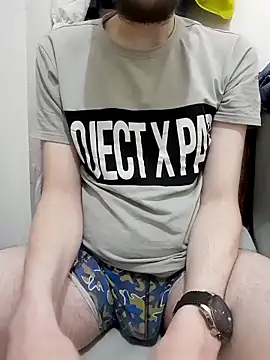 80julien online show from March 8, 8:28 am