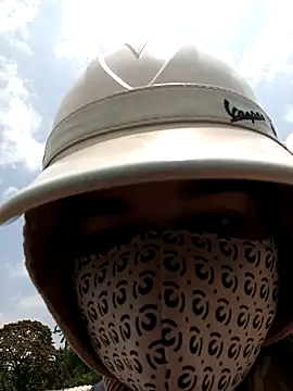 EnzxMoon02 online show from April 2, 5:14 am