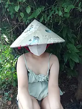EnzxMoon02 online show from May 13, 10:00 am