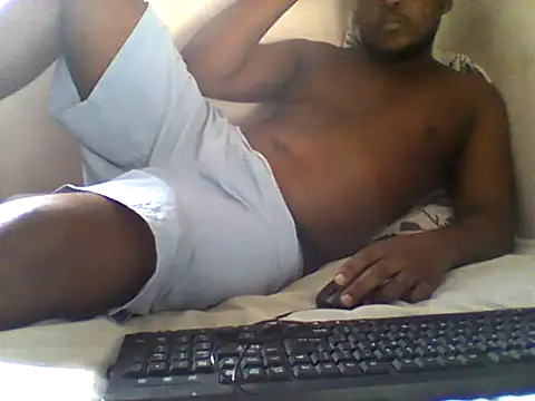 Snapshot of handsomeguy02 chatting on June 15, 1:11 pm handsomeguy02 online show from June 15, 1:11 pm