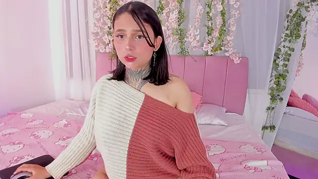 Snapshot of nicky_bonny18 chatting on February 3, 12:10 pm nicky bonny18 online show from February 3, 12:10 pm