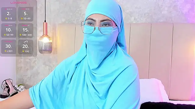  Farahh  online show from January 15, 11:57 am