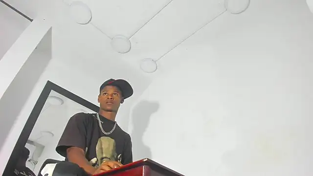 passion black online show from March 26, 7:34 pm