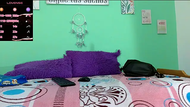 Snapshot of lucerodelamanana343 chatting on June 19, 8:14 pm lucerodelamanana343 online show from June 19, 8:14 pm