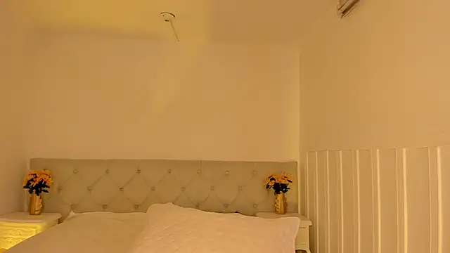 Little Lexyy online show from April 11, 7:45 am