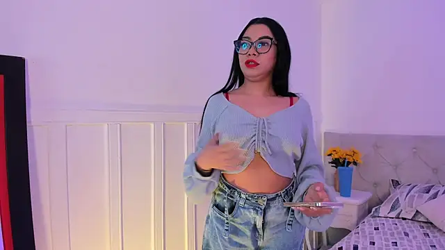 Little Lexyy online show from May 17, 5:18 am