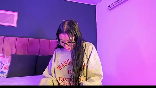 Little Lexyy online show from January 15, 3:32 am