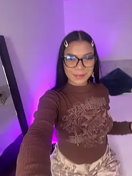 Little Lexyy online show from June 6, 5:12 am