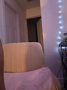 FoxyMillie online show from May 6, 2:59 am
