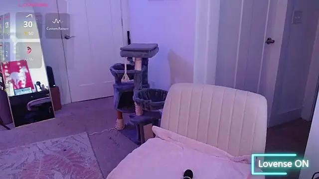 FoxyMillie online show from March 29, 2:46 am