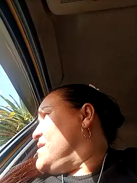 lee hot online show from February 12, 9:03 pm