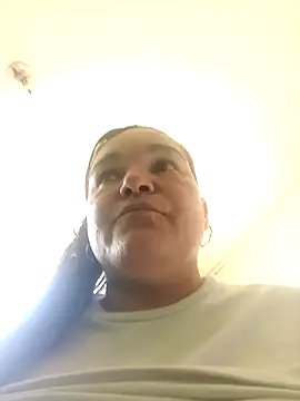 lee hot online show from February 14, 9:04 pm