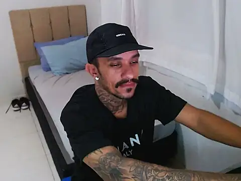 lipegonzalezz online show from February 12, 2:44 am