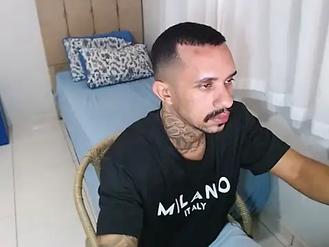 lipegonzalezz online show from February 26, 2:17 pm