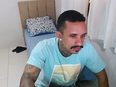 lipegonzalezz online show from February 21, 2:52 pm