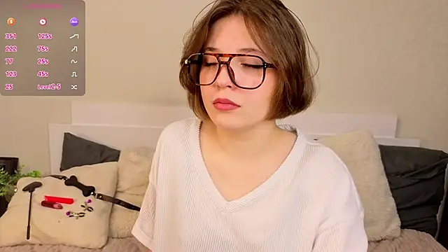 Next2Marie online show from March 15, 5:03 am