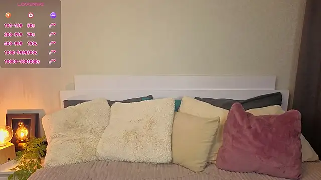 Next2Marie online show from March 1, 6:13 am