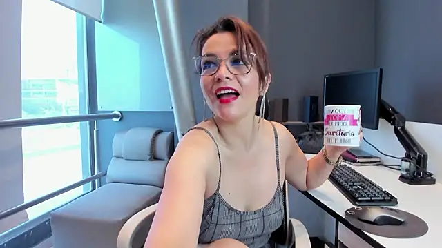 milenahot  69 online show from March 15, 12:45 pm