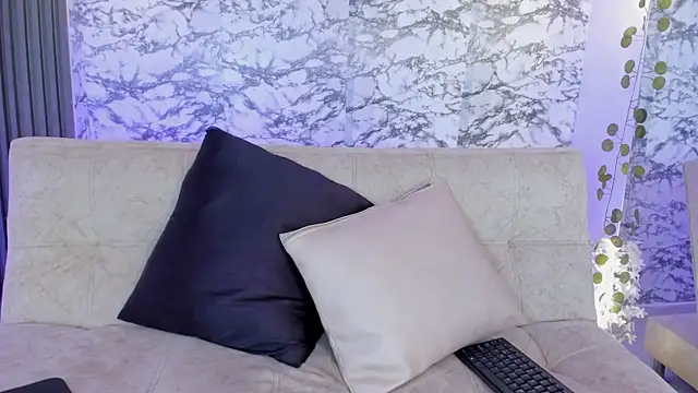 soffi joness23 online show from March 13, 7:08 pm