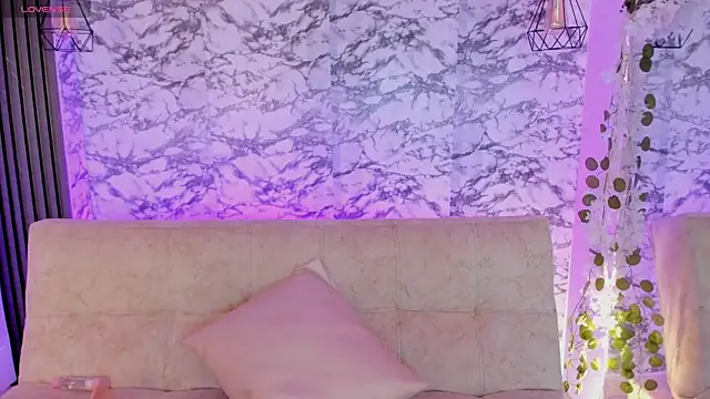 soffi joness23 online show from February 25, 7:36 pm