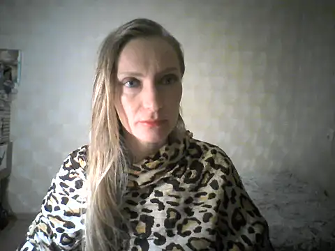 Averinona online show from March 13, 6:46 pm