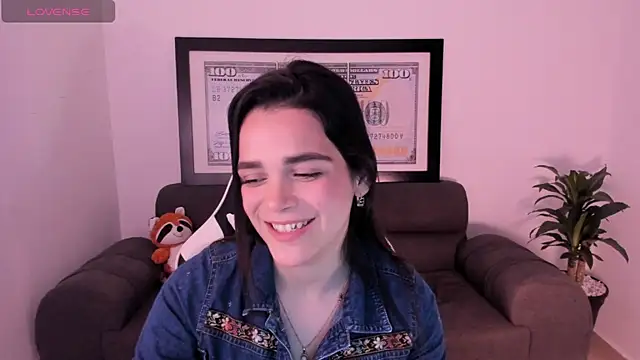 LucianaMoreau online show from January 18, 2:15 am