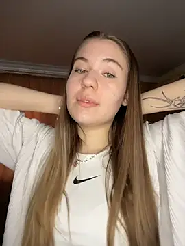 Snapshot of MargoXoki chatting on January 18, 1:25 pm MargoXoki online show from January 18, 1:25 pm