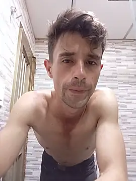 torvyHot online show from May 26, 7:34 pm