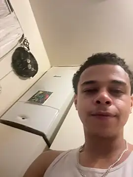 l-laross online show from May 23, 12:31 am