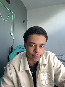 l-laross online show from May 15, 1:42 pm