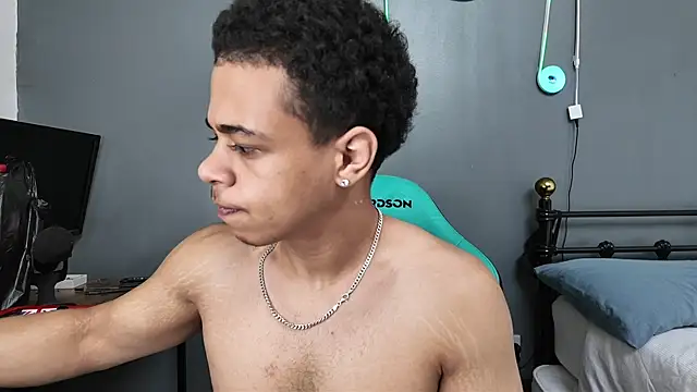 l-laross online show from May 12, 2:56 pm