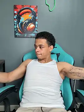 l-laross online show from May 6, 2:43 pm