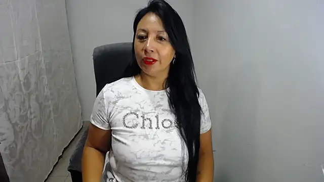 soyElena46 online show from March 20, 11:22 am